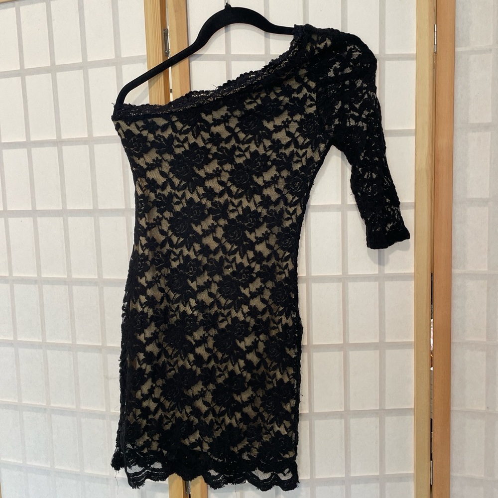Elegant Black Lace Off-Shoulder Dress